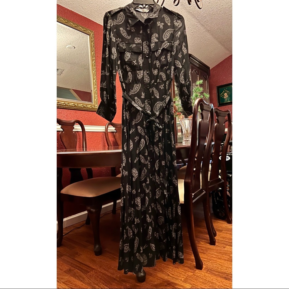 Brand new Zara paisley print midi dress